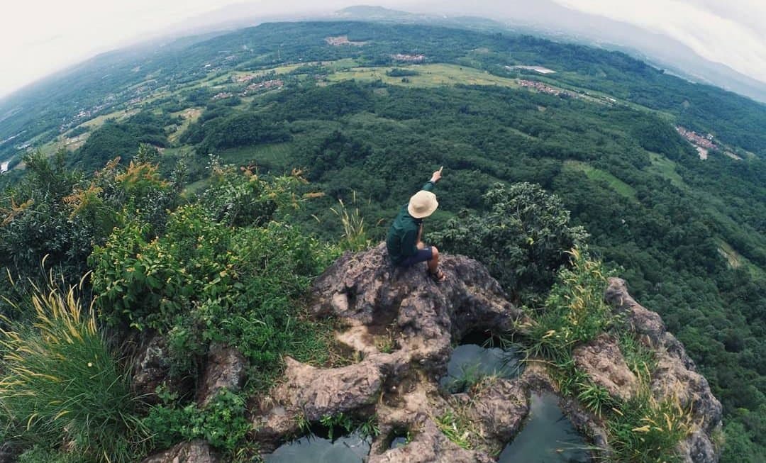Puncak Batu Roti dan Homestay