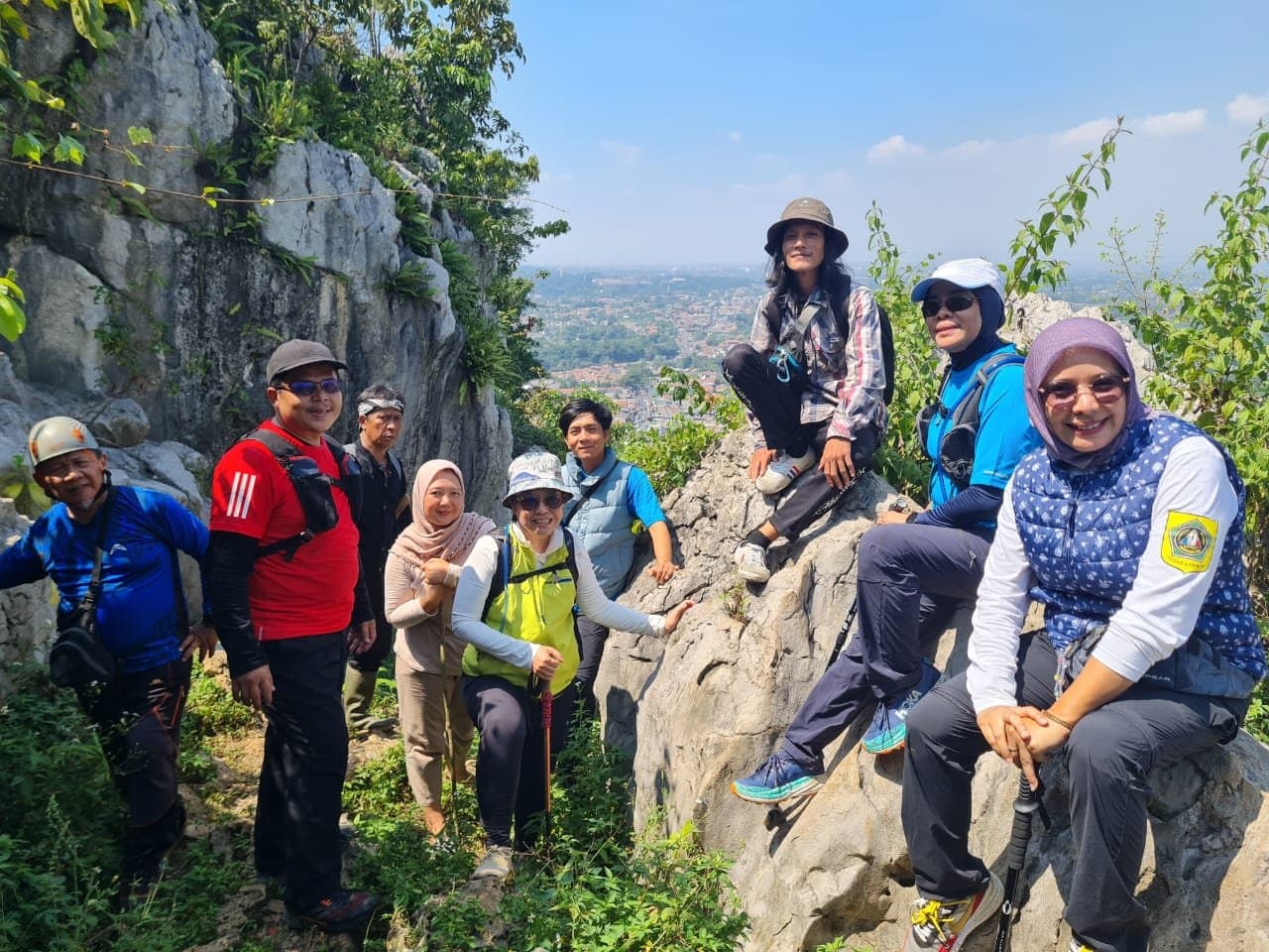 GUNUNG KAPUR